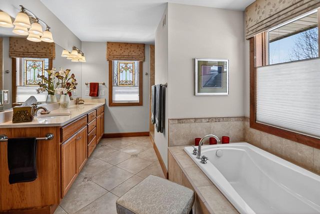 1321 Stratford Court, Middleton, WI 53562