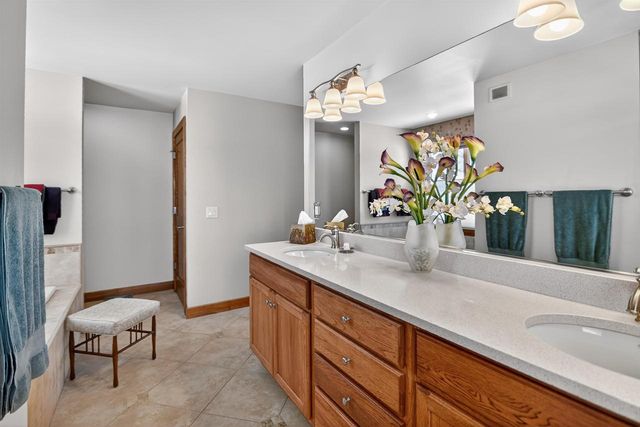 1321 Stratford Court, Middleton, WI 53562