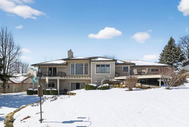 1321 Stratford Court, Middleton, WI 53562