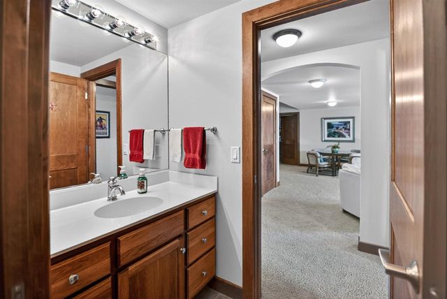 1321 Stratford Court, Middleton, WI 53562