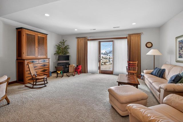 1321 Stratford Court, Middleton, WI 53562