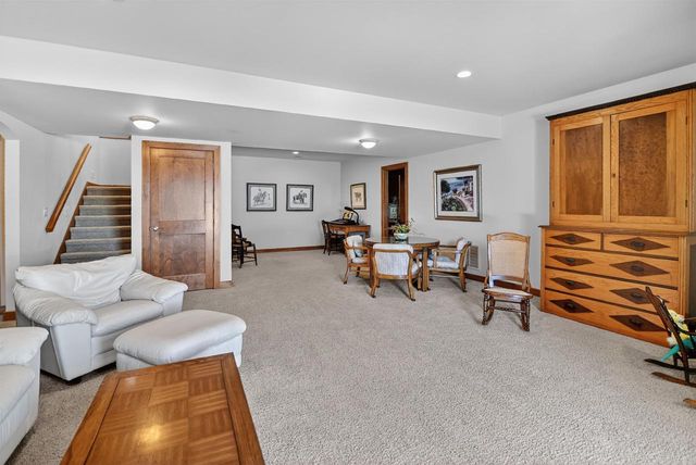 1321 Stratford Court, Middleton, WI 53562