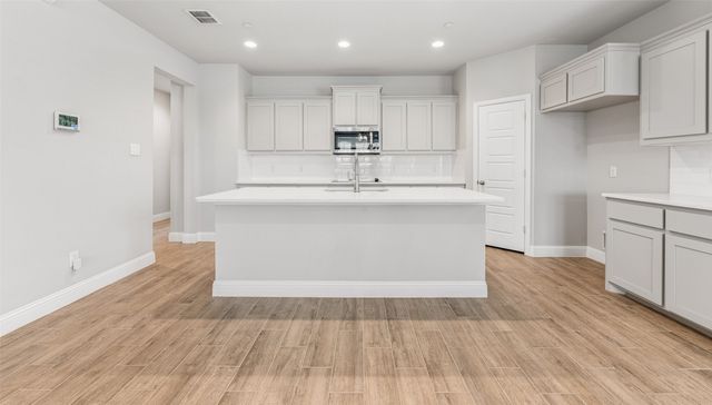 6020 Bursey Road, Watauga, TX 76148