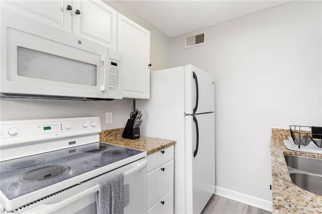 909 Pacific Ave Apt D, Virginia Beach, VA 23451