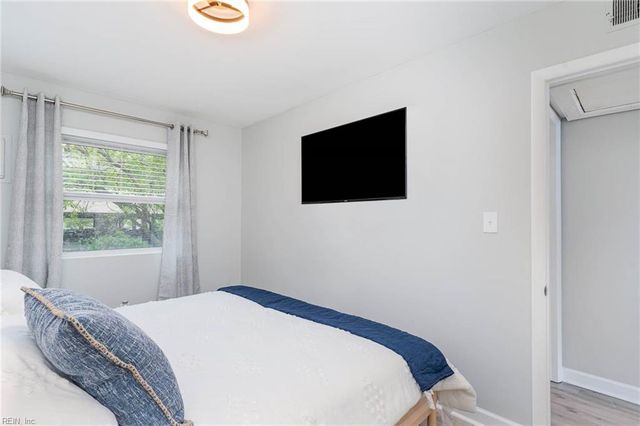 909 Pacific Ave Apt D, Virginia Beach, VA 23451