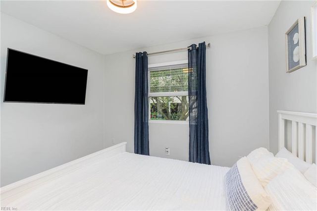 909 Pacific Ave Apt D, Virginia Beach, VA 23451