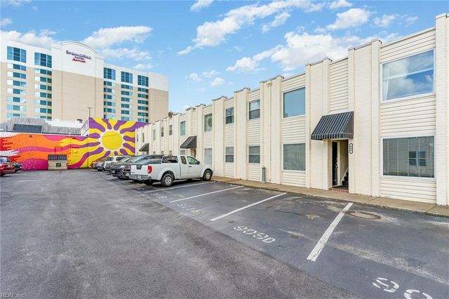 909 Pacific Ave Apt D, Virginia Beach, VA 23451