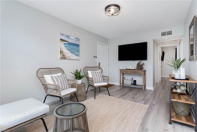 909 Pacific Ave Apt D, Virginia Beach, VA 23451