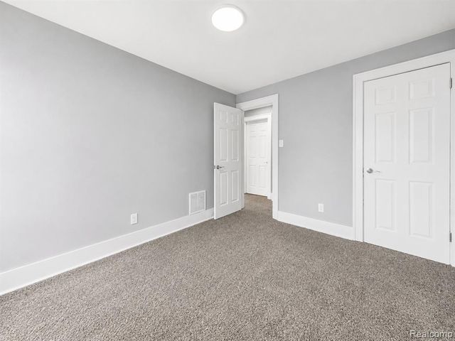9175 Devonshire Road, Detroit, MI 48224