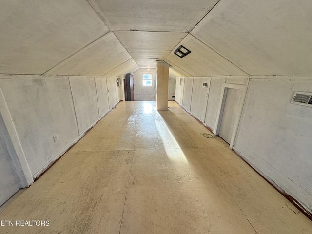 248 North St, Crossville, TN 38555