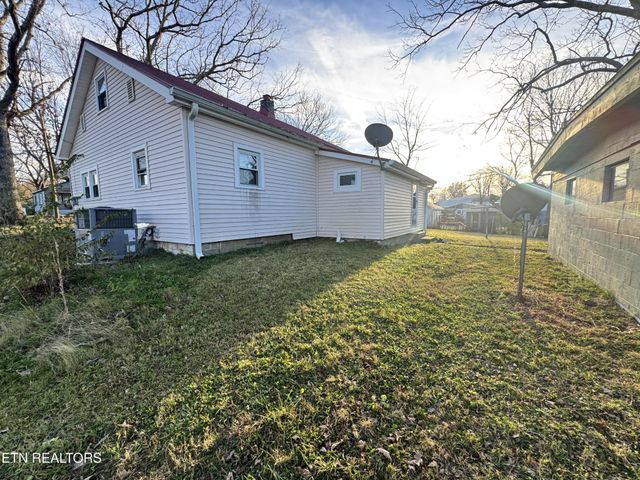 248 North St, Crossville, TN 38555