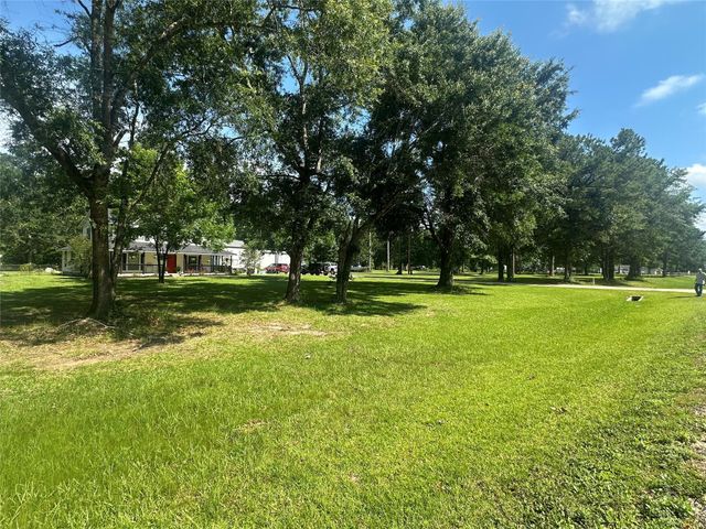 1300 Fm 3460 Road, Shepherd, TX 77371