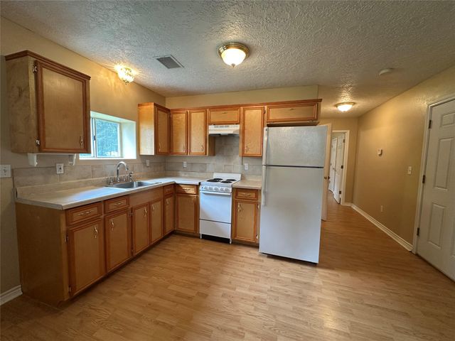 1300 Fm 3460 Road, Shepherd, TX 77371