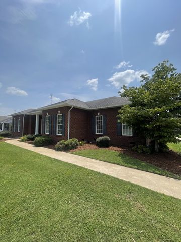 407 Robins St, Lawrenceburg, TN 38464