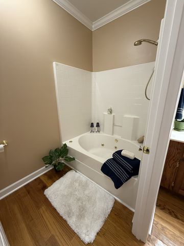407 Robins St, Lawrenceburg, TN 38464