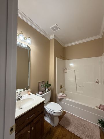 407 Robins St, Lawrenceburg, TN 38464