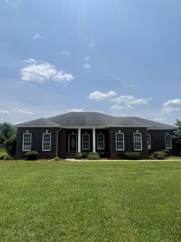 407 Robins St, Lawrenceburg, TN 38464