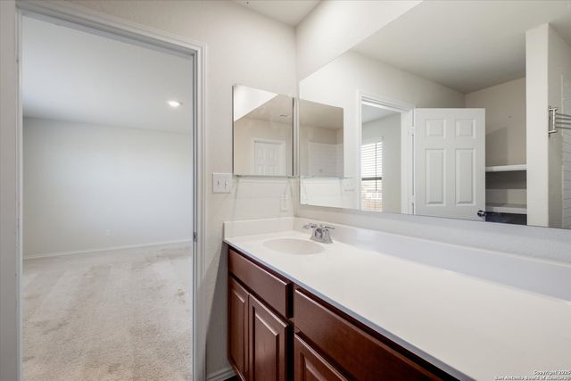727 Retama Pass, San Antonio, TX 78219