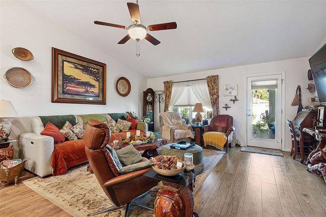 210 ULLIAN TRAIL, Palm Coast, FL 32164