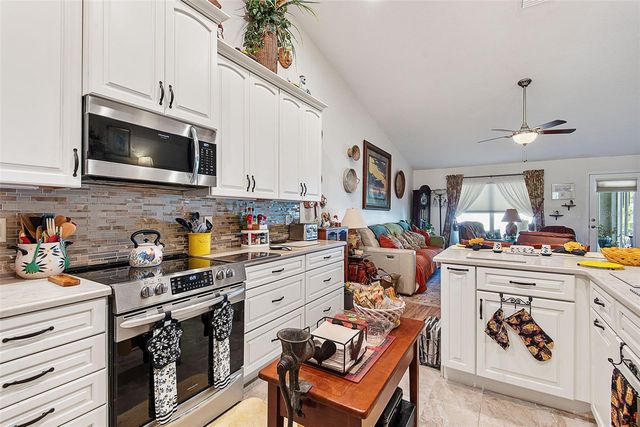 210 ULLIAN TRAIL, Palm Coast, FL 32164
