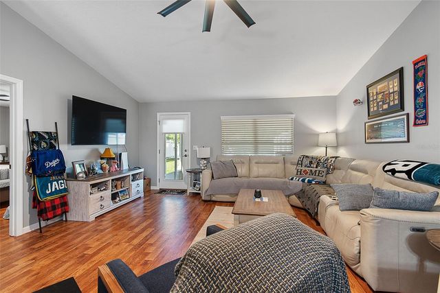 210 ULLIAN TRAIL, Palm Coast, FL 32164