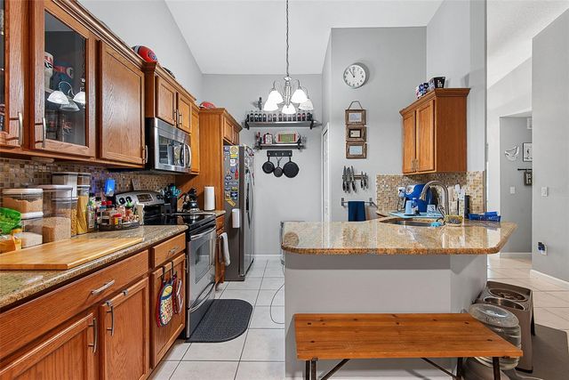 210 ULLIAN TRAIL, Palm Coast, FL 32164