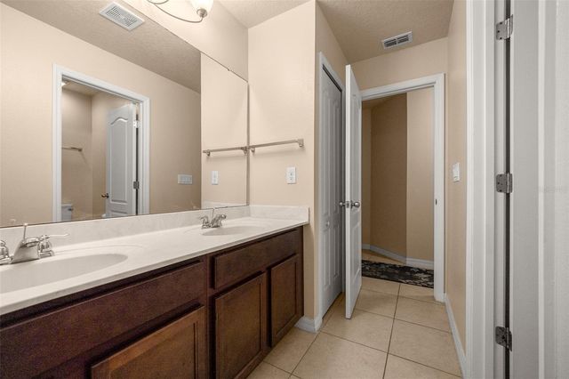 5128 GRASSY KNOLL DRIVE, Tavares, FL 32778