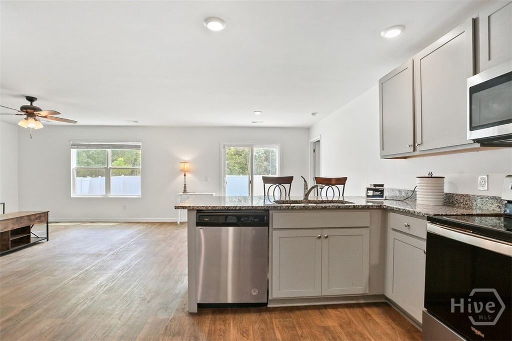 Image 15 of property listing at 249 Caribbean Village Dr., Guyton, GA 31312