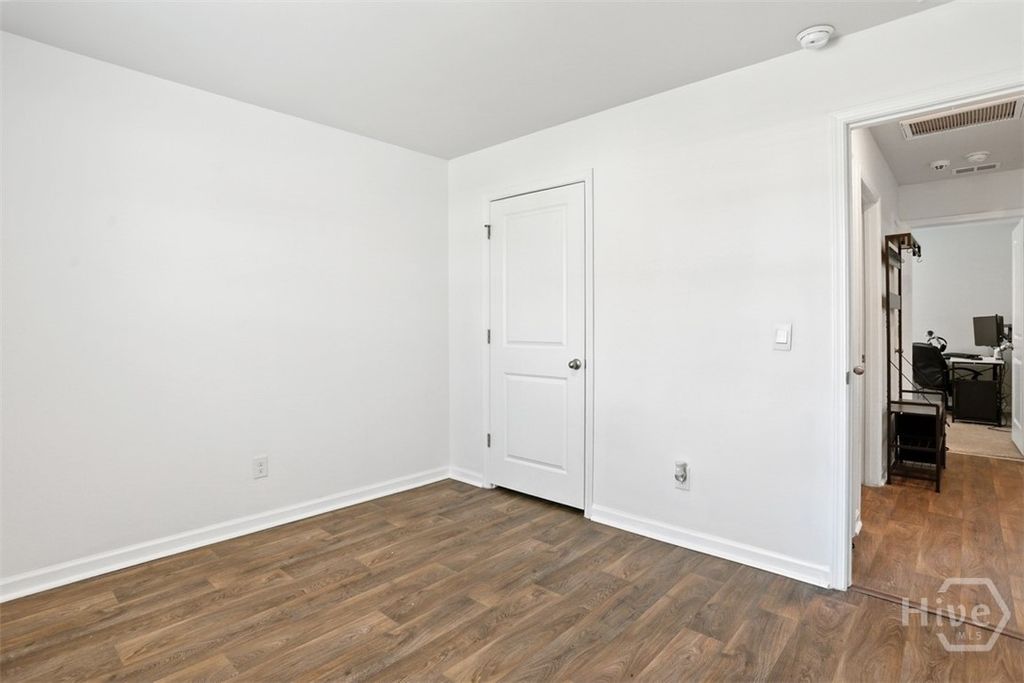 Image 6 of property listing at 249 Caribbean Village Dr., Guyton, GA 31312