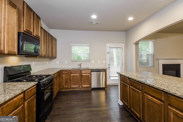 618 Royal Crest Court, Canton, GA 30115