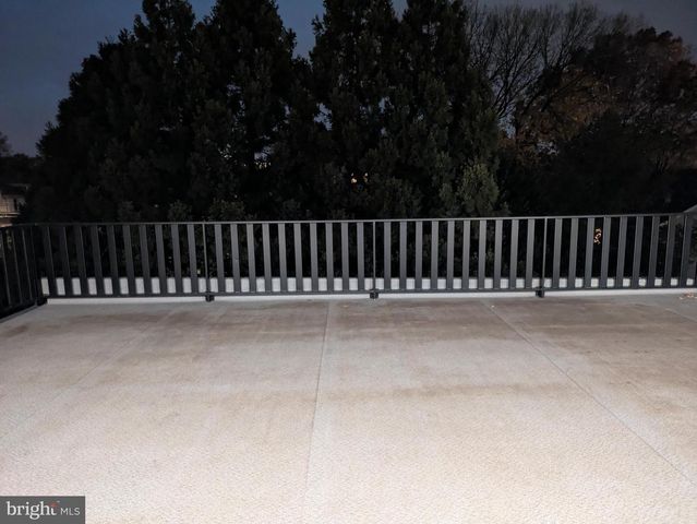 818 N EDGEWOOD ST, Arlington, VA 22201