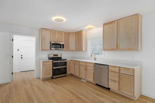 2944 S Josselin Place, Springfield, MO 65804