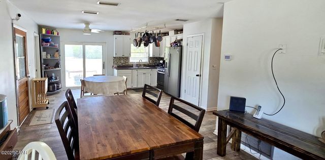 9541 Stauber Lane, Youngstown, FL 32466