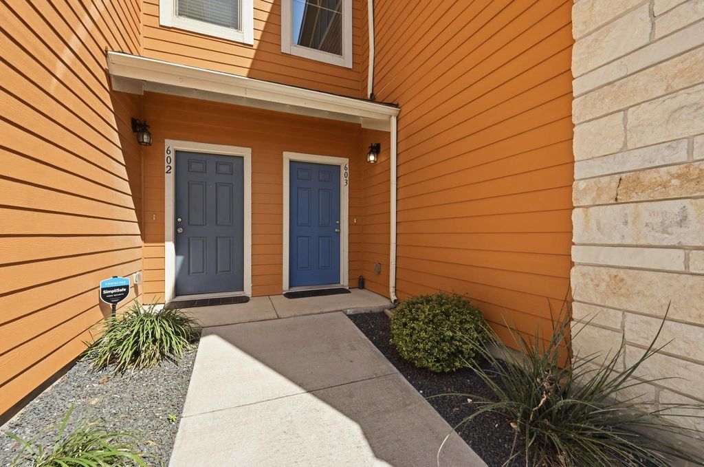 516 E Slaughter LN 603, Austin, TX 78744
