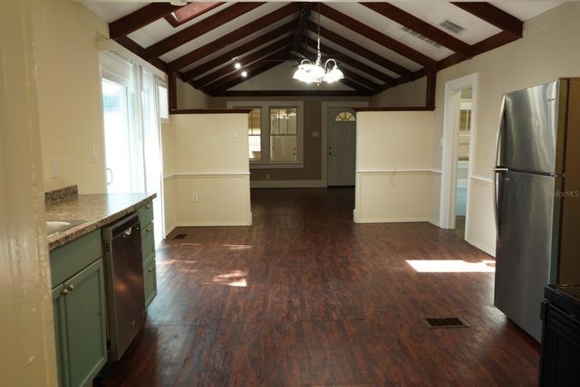 2107 NE 8TH ROAD, Ocala, FL 34470