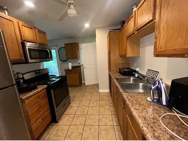 2106 Gideon Avenue, Zion, IL 60099