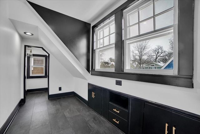 4941 Montgomery Avenue, Downers Grove, IL 60515