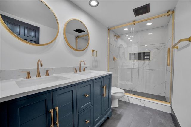 4941 Montgomery Avenue, Downers Grove, IL 60515