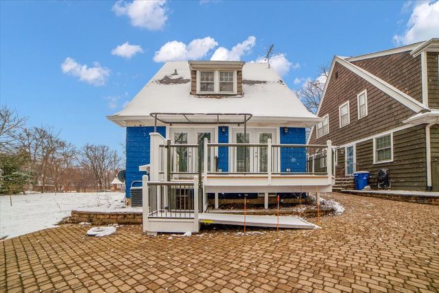 4941 Montgomery Avenue, Downers Grove, IL 60515