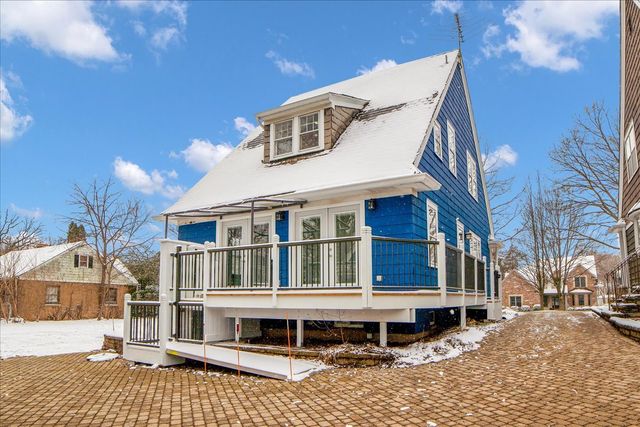 4941 Montgomery Avenue, Downers Grove, IL 60515