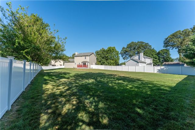 132 Julian Road, Warwick, RI 02889