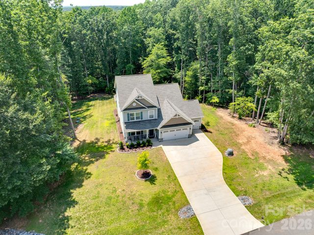 128 S Harbor Watch Drive, Statesville, NC 28677