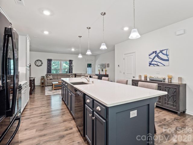 128 S Harbor Watch Drive, Statesville, NC 28677