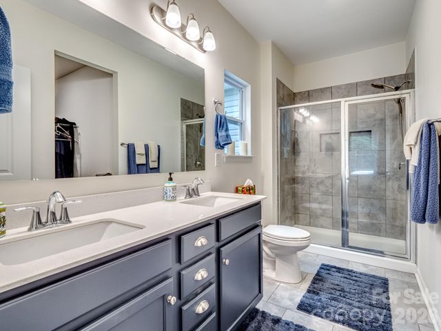 128 S Harbor Watch Drive, Statesville, NC 28677