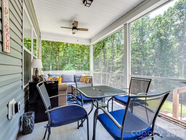128 S Harbor Watch Drive, Statesville, NC 28677