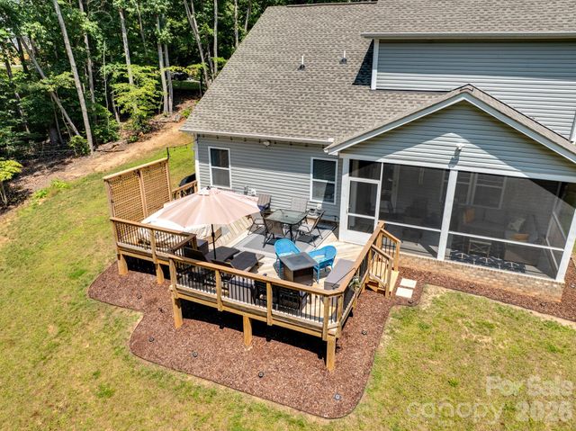 128 S Harbor Watch Drive, Statesville, NC 28677