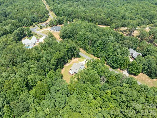 128 S Harbor Watch Drive, Statesville, NC 28677