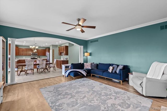 51412 Mauro Lane, Macomb, MI 48042