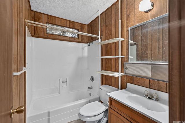2912 Brown, Jourdanton, TX 78026