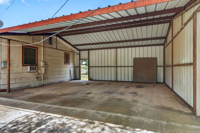 2912 Brown, Jourdanton, TX 78026